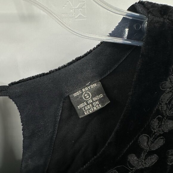 vintage 90s BLACK VELVET DRESS midi goth emo embroidered witchicore black S - Picture 7 of 8